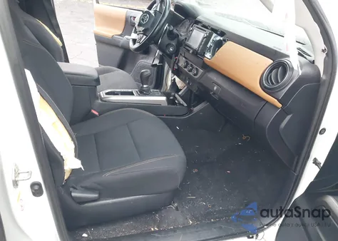 2019 Toyota Tacoma Sr5 V6 z USA, uszkodzony, nr VIN 5TFAZ5CN9KX080049